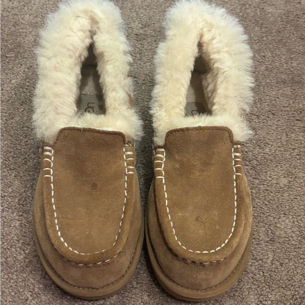 UGG Brown Winter Boots with Cream Fur